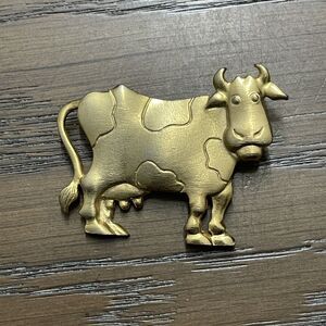 Vintage JJ1988 Cow Brooch Pin Signed Gold Tone FFA 4H Farm Ranch Estate Jewelry